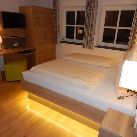 Отель & Hubertushoehe - Ihr Fuer Urlaub Mit Hund Шмалленберг